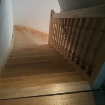 Viertelgewendelte Treppe