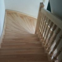 Viertelgewendelte Treppe