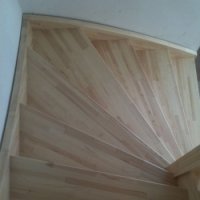 Viertelgewendelte Treppe