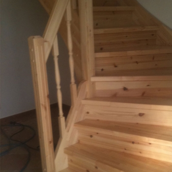 Viertelgewendelte Treppe