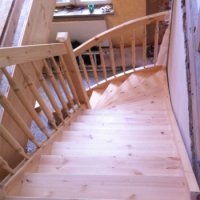 Viertelgewendelte Treppe