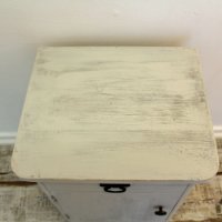 Nachtschrank -Lisbeth-
