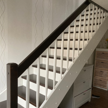 Viertelgewendelte Treppe